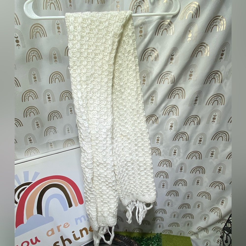 Elegant White Woven Throw Blanket